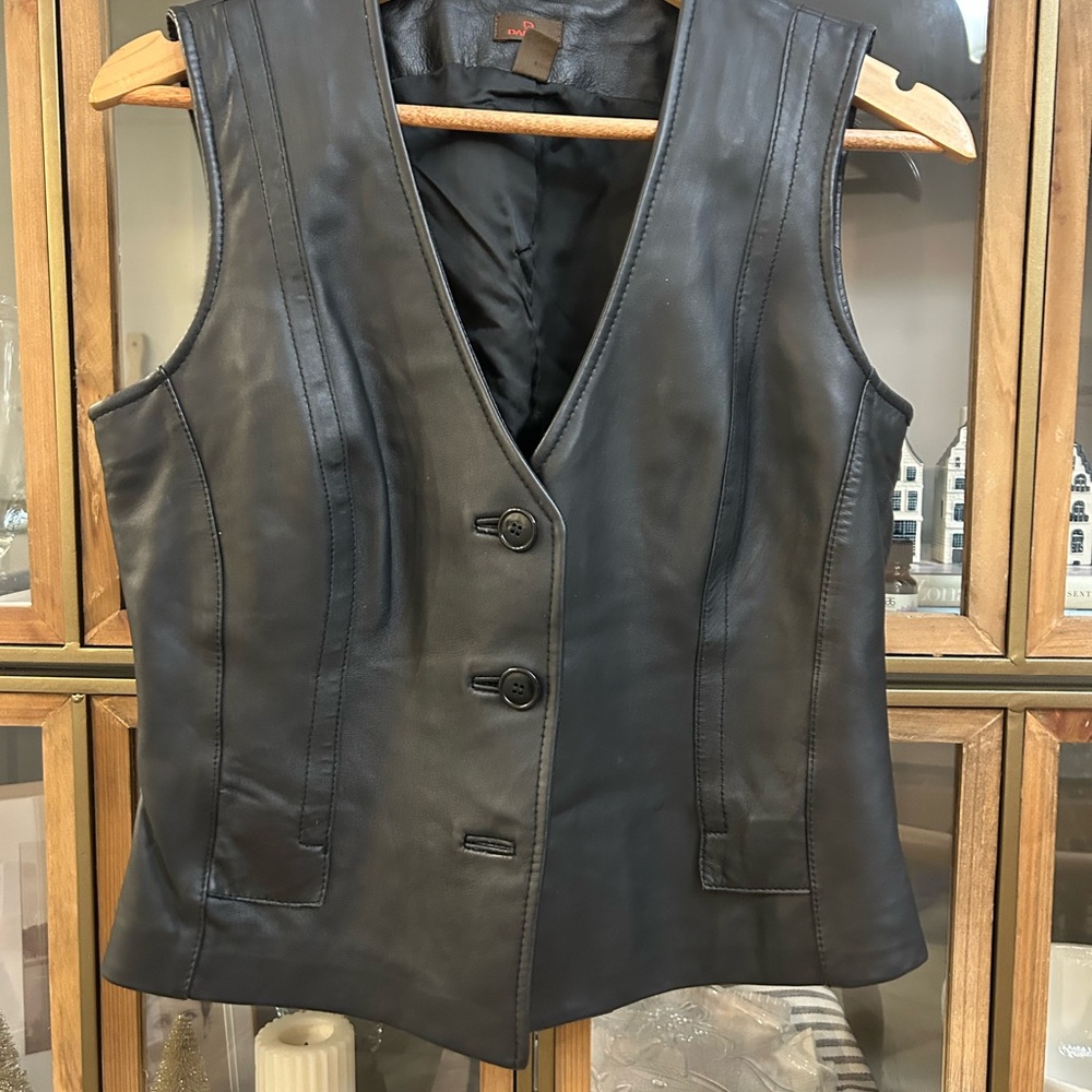 Danier Black Leather Vest - Picture 3 of 10